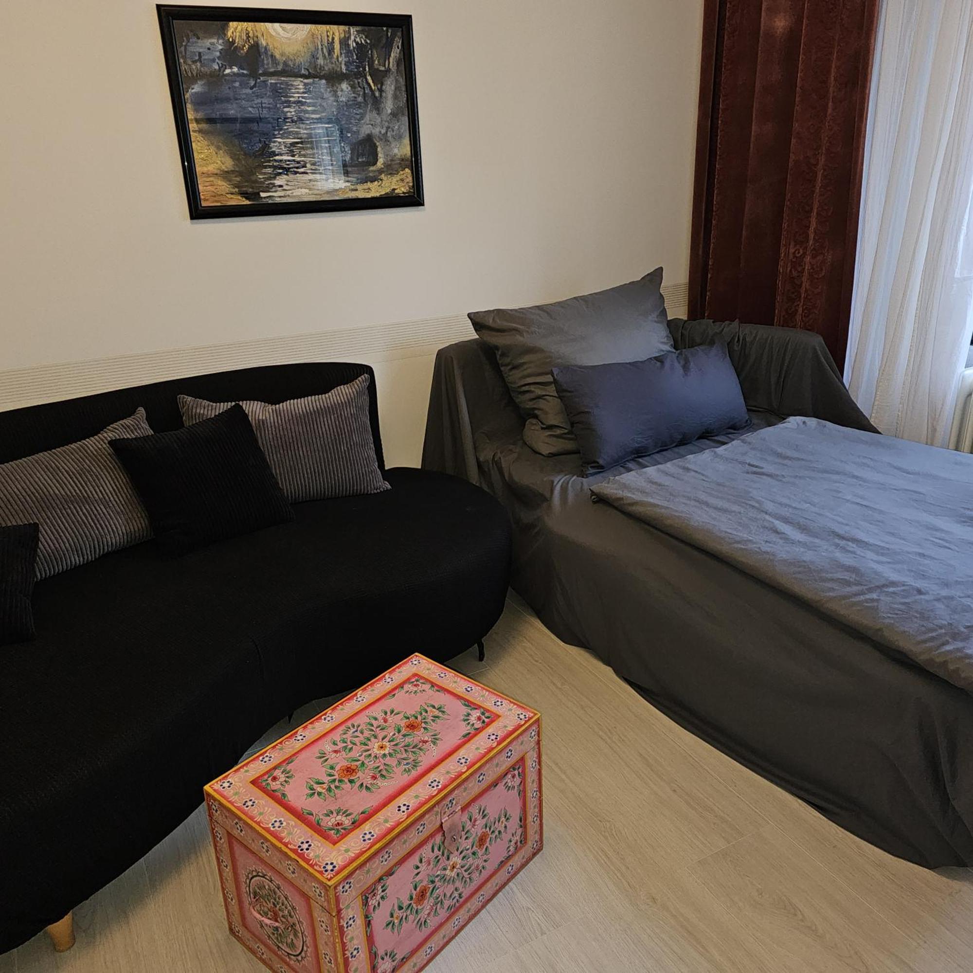 Zimmer Mit Charme Mond Νυρεμβέργη Εξωτερικό φωτογραφία